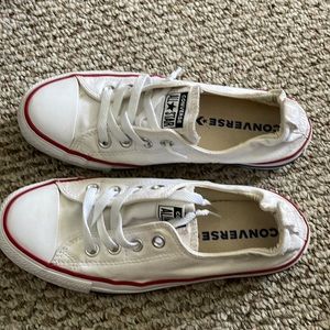 White converse chuck taylor shoreline sneaker